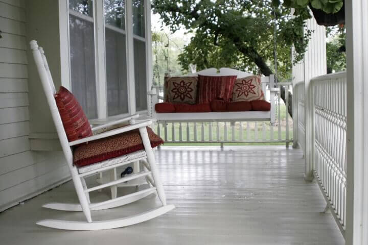 Style Design Tips for Your New Front Porch